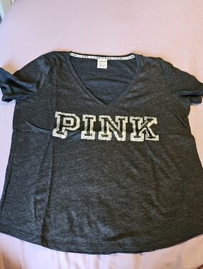 PINK Victoria's Secret Charcoal V-Neck Sequin Logo Tee